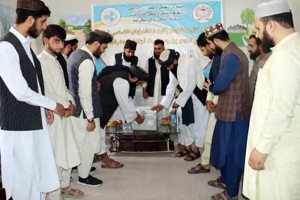 طالبان: ننګرهار کې د اورېدلو او لیدلو له معلولیت لرونکو کسانو څخه ځانګړی کانکور واخیستل شو