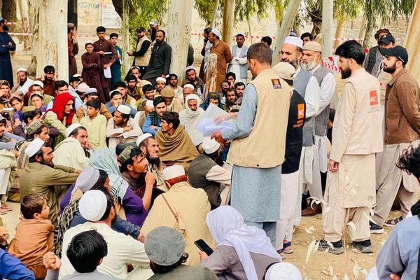 د ناروې د کډوالو شورا: له یو شمېر بېځایه شویو کسانو سره مو نغدي مرستې وکړې