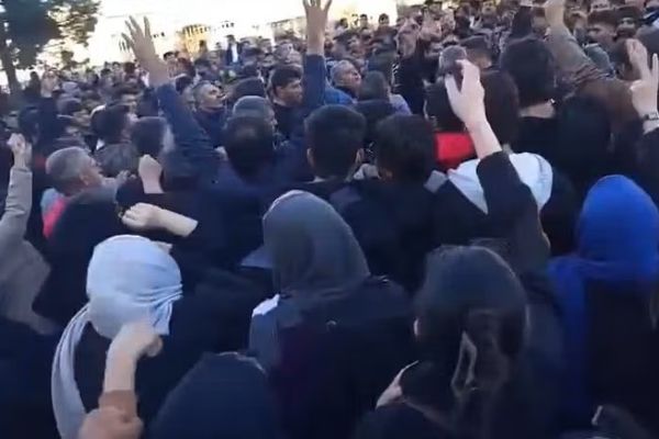 د کاناډا د بهرنیو چارو وزارت: ایران مکلف دی چې د معترضینو حقونه رعایت کړي