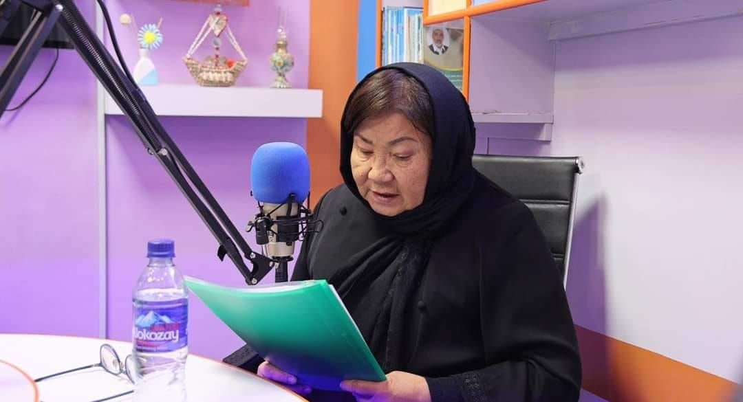 روز جهانی مطبوعات؛رئیس یوناما به یک رادیوی محلی در لوگر رفت و خواهان حمایت از خبرنگاران شد