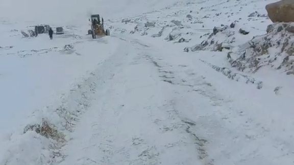 د سالنګ لویه لار تر راتلونکو پنځلسو ورځو د ټولو لویو موټرو پر مخ بنده شوه