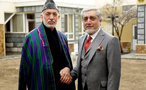 پخواني ولسمشر حامد کرزي او ډاکتر عبدالله افغانانو ته د خپلواکۍ ورځې مبارکي ورکړې