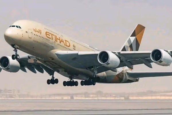 په لومړي ځل اتحاد نړیوال هوایي شرکت افغانستان ته خپلې الوتنې پیل کړې