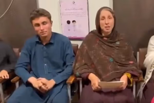 پولیس پاکستان یک زن فرانسوی و فرزندانش را از حبس خانگی نجات داد