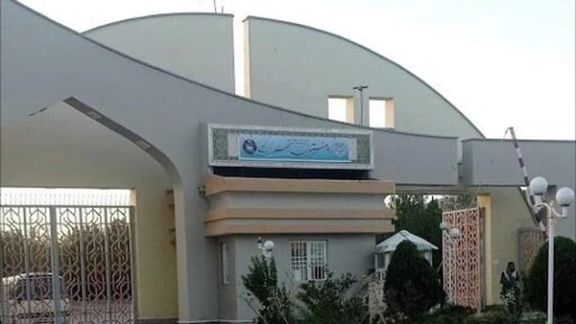 درخواست دانشگاه هرات از دانشجویان دختر: حجاب کامل به رنگ سیاه یا سرمهای بپوشید