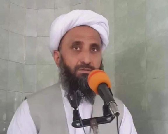 یک اشتراککننده نشست علمای طالبان: دلهای مردم را نمیتوان با فدایی و موتربمب تصرف کرد