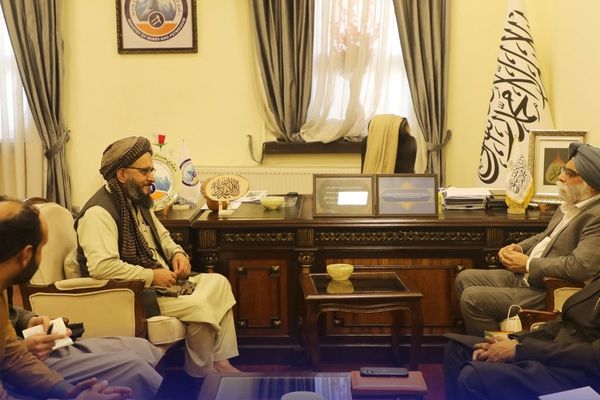 هندي پانګهوالو د افغانستان په کانونو کې د پانګونې په تړاو له طالبانو سره خبرې کړې دي