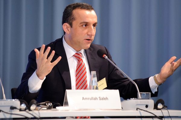 امرالله صالح: قطر له پاکستان نه د افغانستان د «څوکیدارۍ» رول اخیستی دی