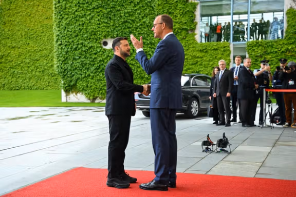 زلنسکی برای گفتوگو درباره پایان جنگ وارد برلین شد