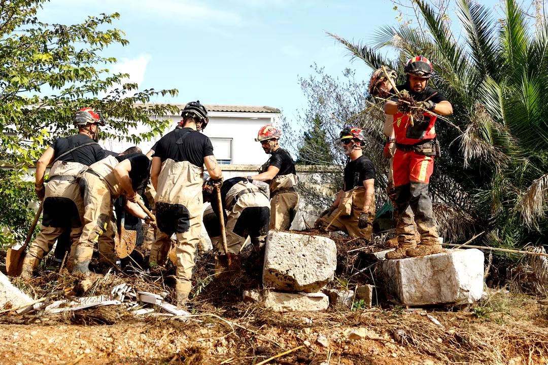 نخست‌وزیر اسپانیا ۱۰ هزار نیروی نظامی برای کمک به سیلاب‌زدگان این کشور اعزام کرد