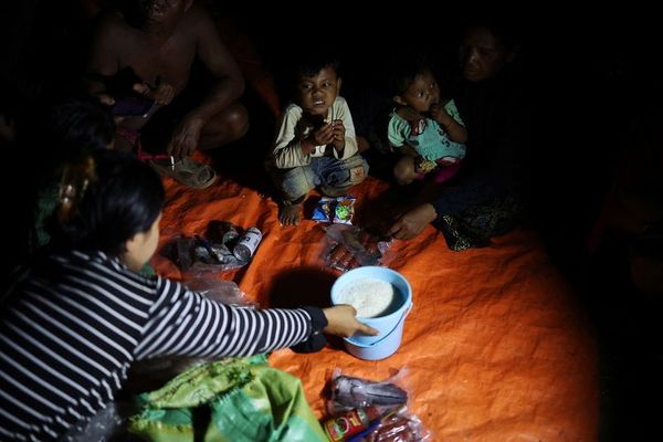 د ټرمپ د اوربند له ادعا وروسته هم د تایلنډ او کمبوډیا ترمنځ جګړه روانه ده