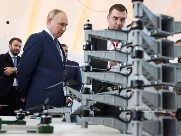 رویټرز: روسیه په چین کې د جنګي بې پیلوټه الوتکو د جوړولو لپاره یوه پټه پروژه پرمخ وړې ده