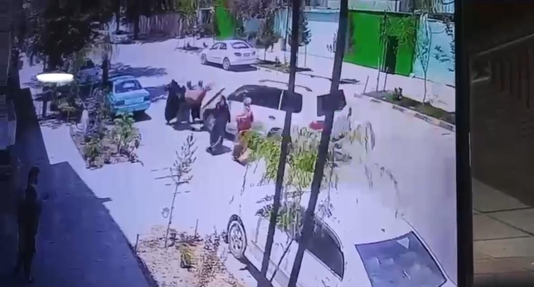 طالبان می‌گوید حامل 'حمله با موتر' به دختران جوان را شناسایی کرده است