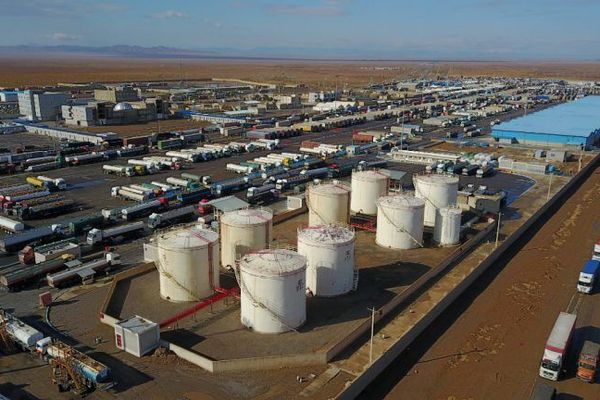 ایران په دوغارون سوداګریزه سیمه کې پانګوالو ته د ۲۰ کلونو مالي معافیت اعلان کړی