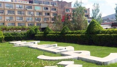 وزیر معارف طالبان: جهان در قبال افغانستان جنگ‌زده باید درک مسئولیت کند