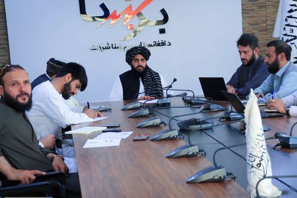 طالبانو له ازبکستان سره د ۵سوه کیلو واټه برېښنا پر لېږد خبرې کړي