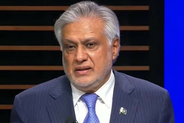 وزير الخارجية الباكستاني: التعاون الاقتصادي مع أفغانستان يضمن الاستقرار في منطقتنا