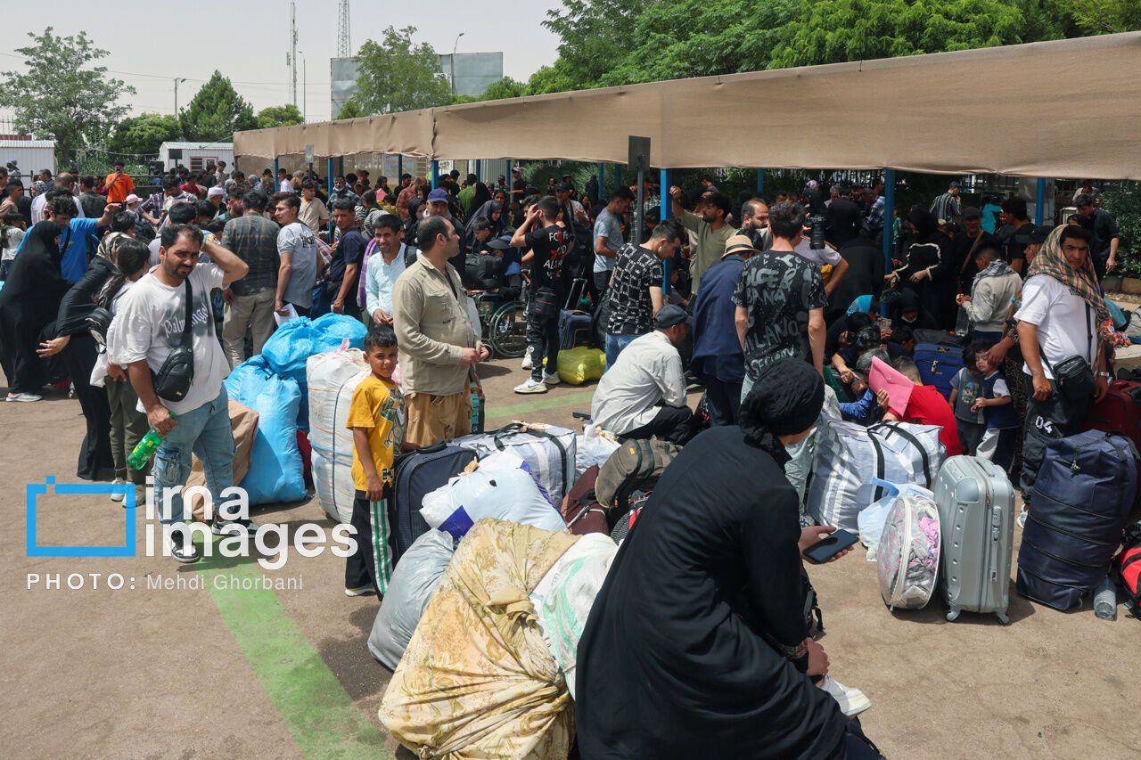 د ایران ۳۲ لوړپوړو چارواکو د ناقانونه افغان اتباعو د وتلو بهیر ارزولی