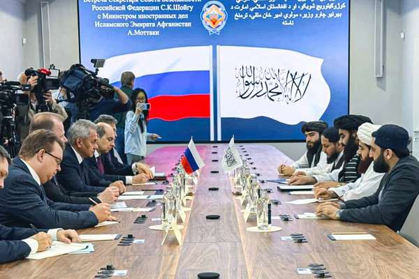 وزیر خارجه طالبان با دبیر شورای امنیت ملی روسیه درباره همکاریهای امنیتی گفتوگو کرد