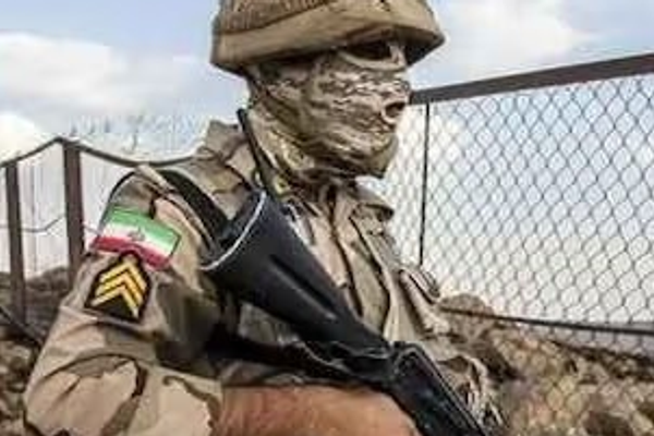 مقتل عشرة مهاجرين أفغان برصاص حرس الحدود الإيراني