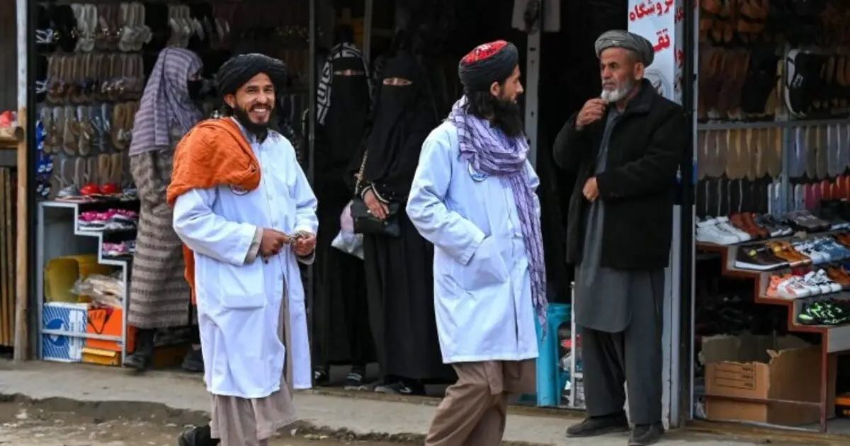 یوناما: د امر بالمعروف کارکوونکي پر ډاکټرانو فشار راوړي چې د ښځو درملنه ونه‌کړي