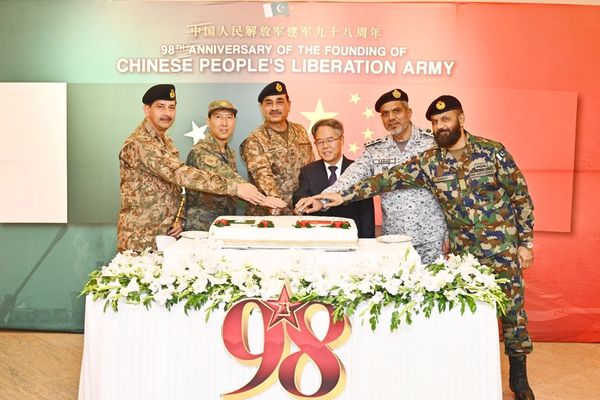 د پاکستان پوځ په جېاېجکیو کې د چینایي پوځ د جوړېدو ۹۸یمه کلیزه ونمانځله