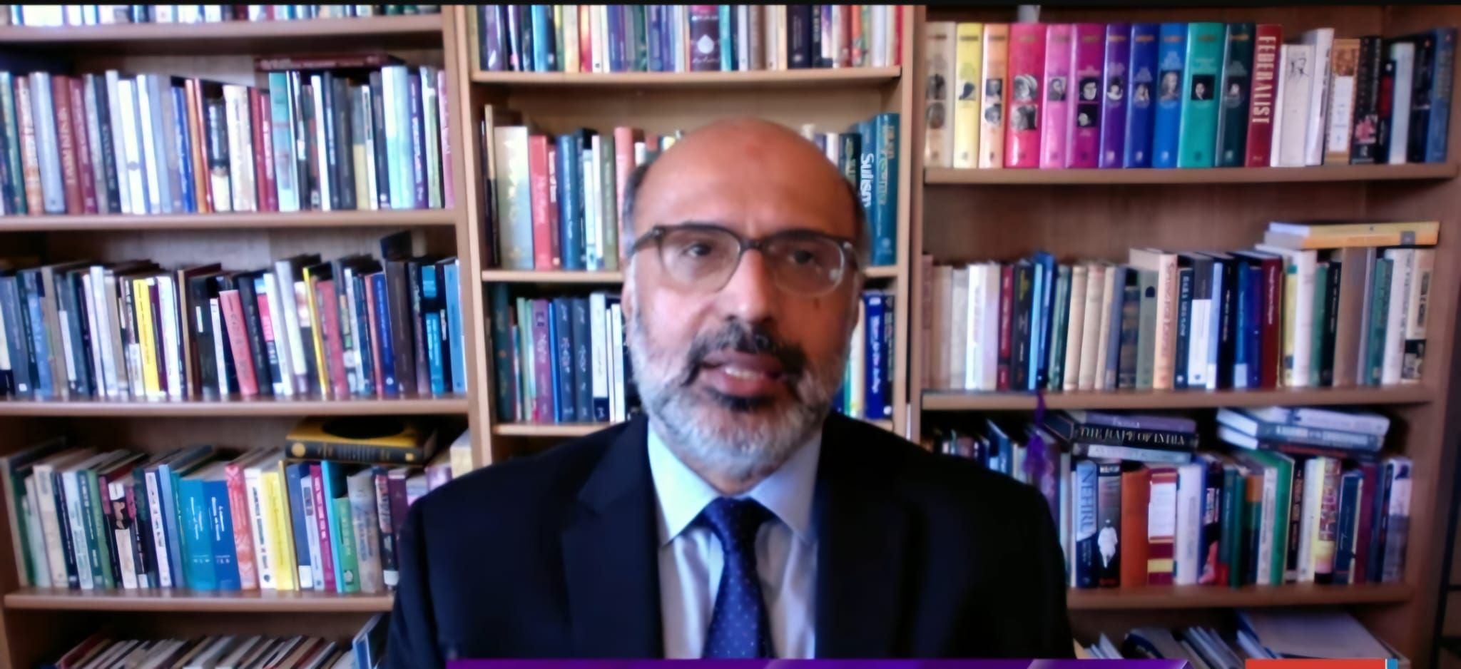 حسن عباس: حقانی‌ می‌خواهد در آینده‌ رهبر کل طالبان شود