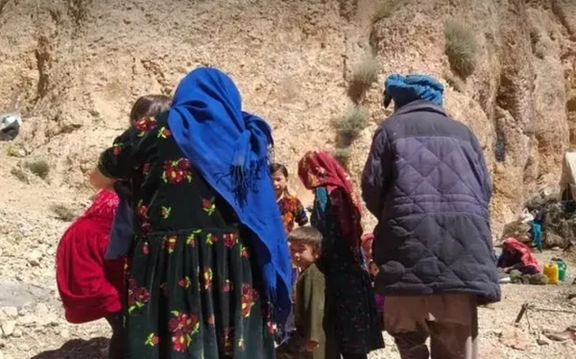 Afghan Women Advocacy Group Calls for Humanitarian Assistance for Displaced People