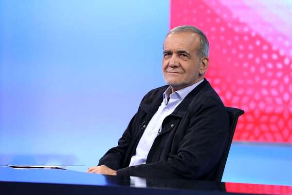 نامزد انتخابات ریاستجمهوری ایران: از من دیکتاتور کوچک نسازید