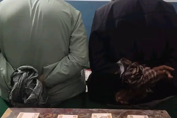 طالبان وايي له پاکستان څخه یې افغانستان ته د جعلي افغانیو د قاچاق مخه نیولې