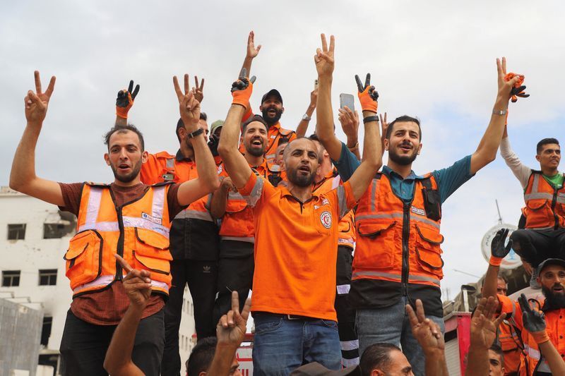 اسراییل او حماس تر دوه کلنې جګړې وروسته د اوربند او بندیانو د تبادلې تړون لاسلیک کړی