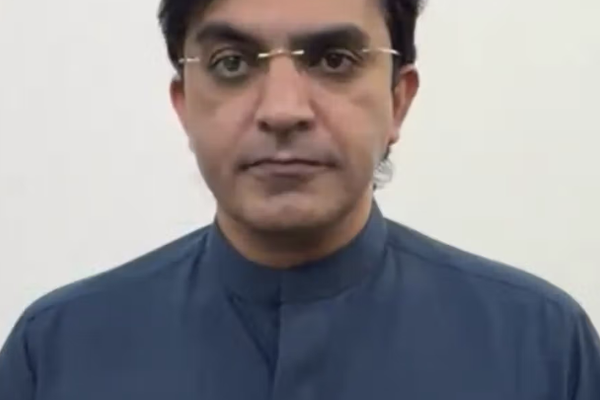 سياسي باكستاني: سياسة طالبان المعادية لباكستان شعبوية