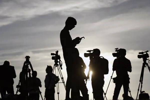 منظمة دعم الصحفيين تطالب باكستان بإنهاء اعتقال الصحفيين الأفغان