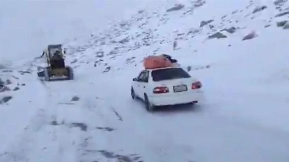 د کابل ـ غور لویه لار د تګ راتګ لپاره وتړل شوه