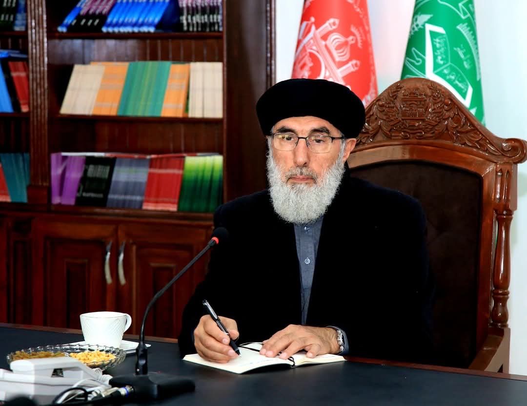 ګلبدین حکمتیار طالبانو ته په خطاب کې: د ټوپک په زور د کورونو ورانول د کمونستانو کار دی