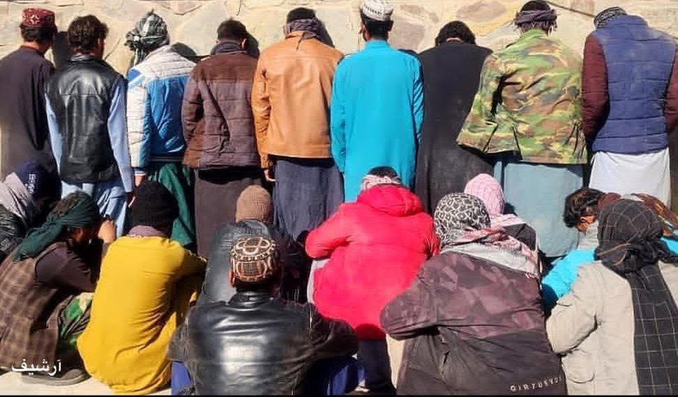 طالبانو په هرات کې په ناقانونه توګه ایران ته د تګ په تور ۸۷۰ کسان نیولي دي