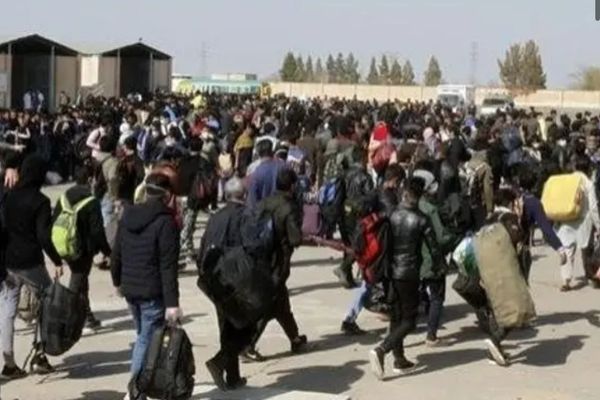 Taliban Announces Deportation of 200 Afghan Refugee Families From Iran & Pakistan