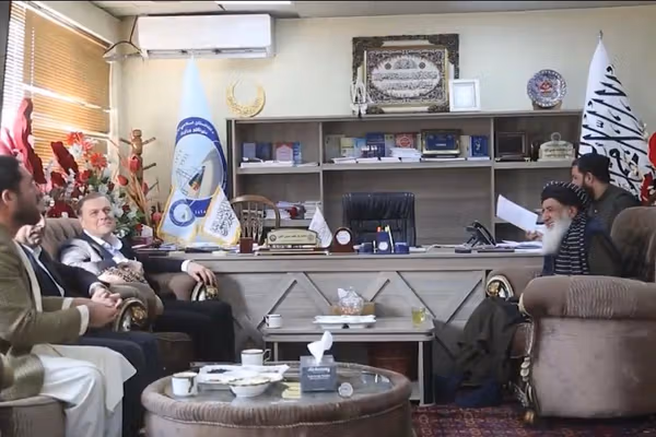 طالبانو له څو ترکي شرکتونو سره د لویو بنسټيزو پروژو د پانګونې پر څرنګوالي خبرې کړې