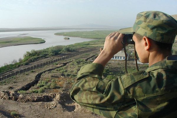 د تاجکستان ځواکونو له افغانستان نه ور اوښتي څلور وسلهوال وژلي