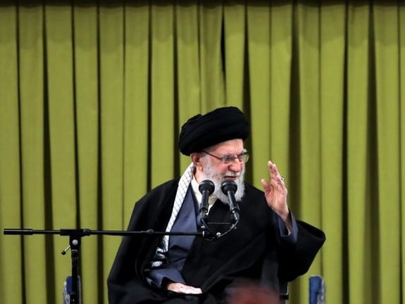 علی خامنهای به بنبست رسیدن جمهوری اسلامی را "دروغ آشکار" خواند