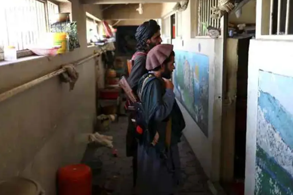 Taliban Holds 19,000 Detainees, Including 800 Women, Amid Torture Allegations