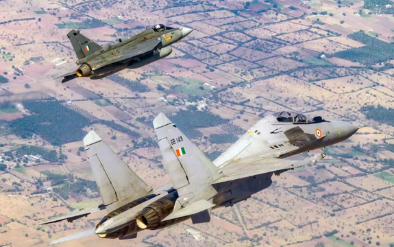 پاکستان د دوو هندي جېټ الوتکو د نسکورېدو ادعا وکړه