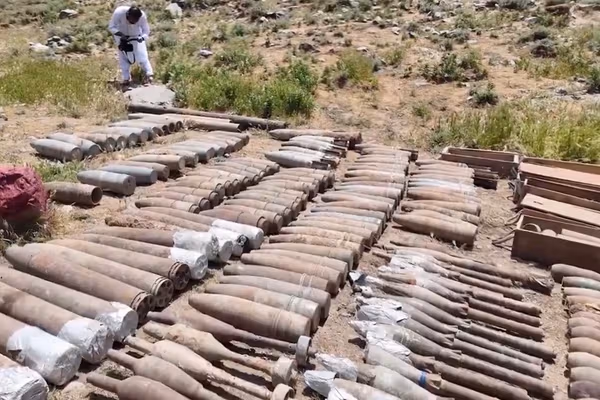 طالبانو په کابل کې پنځه ټنه ناچاوده توکي لهمنځي وړي دي