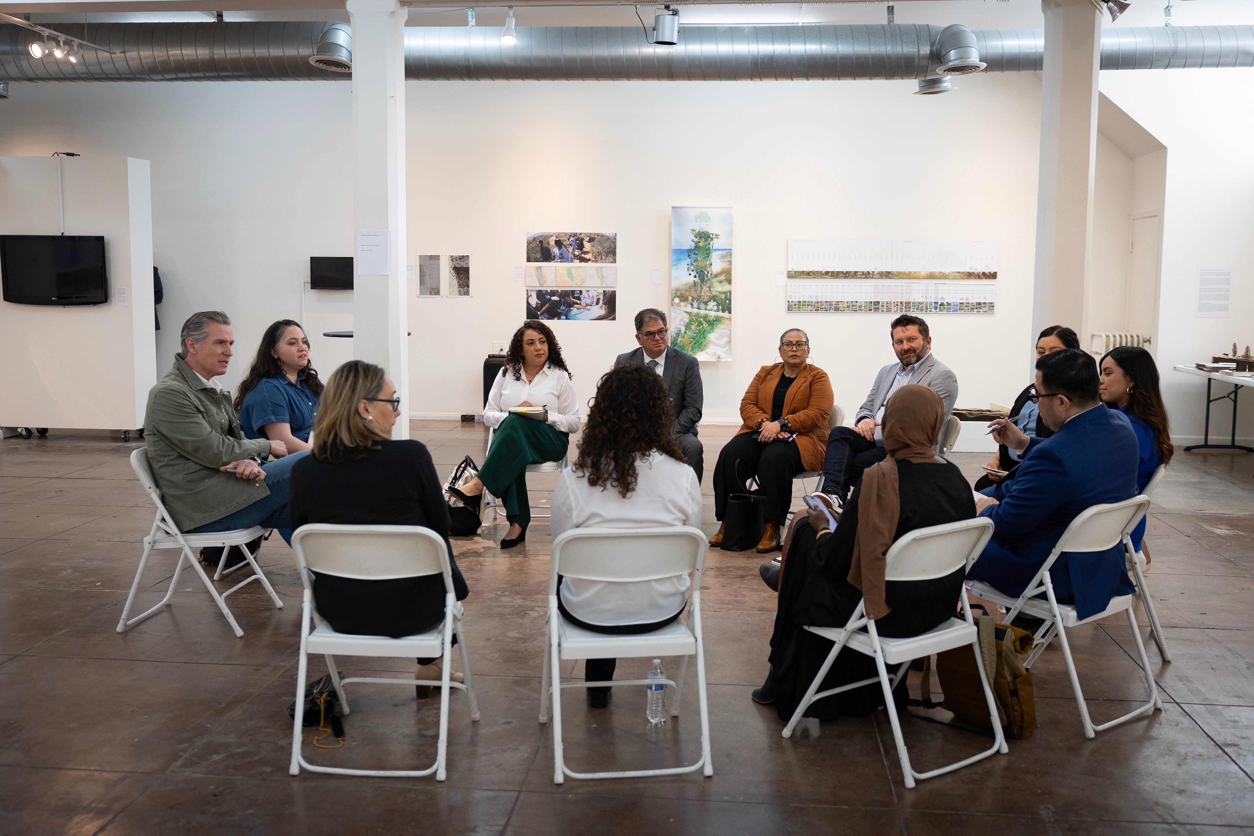 افغان اېواک: کالیفورنیا به د ټرمپ د کډوالۍ تګلارې پر وړاندې ودرېږي او د خلکو ساتنه به وکړي