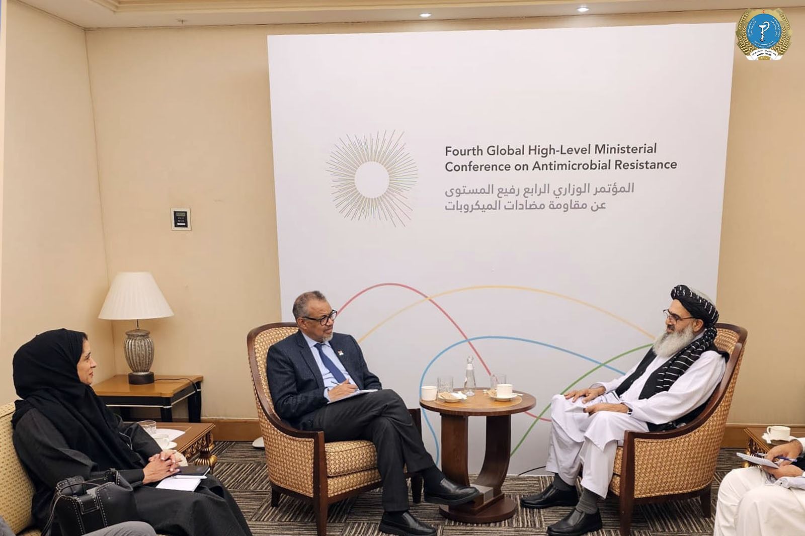 طالب وزير د روغتیا نړيوال سازمان له مشره سره په نړیوالو ناستو کې د دوی پر ګډون خبرې وکړې 