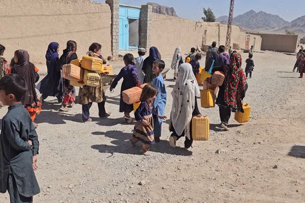 صلیب سرخ: دسترسی به آب در افغانستان هر روز دشوارتر میشود