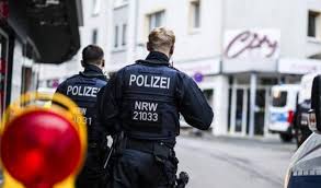 په جرمني کې پولیسو یو ۲۶ کلن افغان په ډزو وژلی