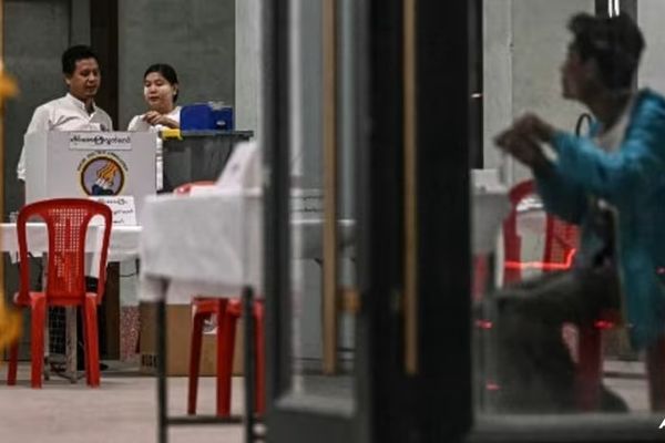 د میانمار پوځي شورا؛ له پنځه کلنې کورنۍ جګړې وروسته په دې هېواد کې ټاکنې ترسره کېږي