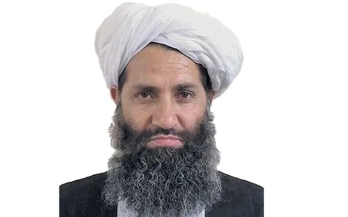 هبت الله په کندهار کې یوې غونډې ته: «زما فرمانونه د خدای اوامر دي»