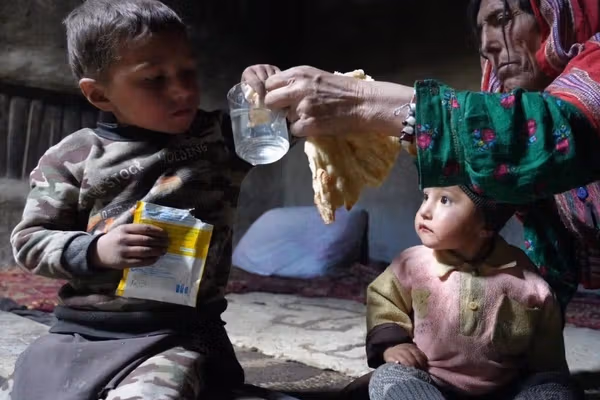 یونیسف هشدار داد سوءتغذیه حاد در افغانستان جان کودکان را تهدید میکند